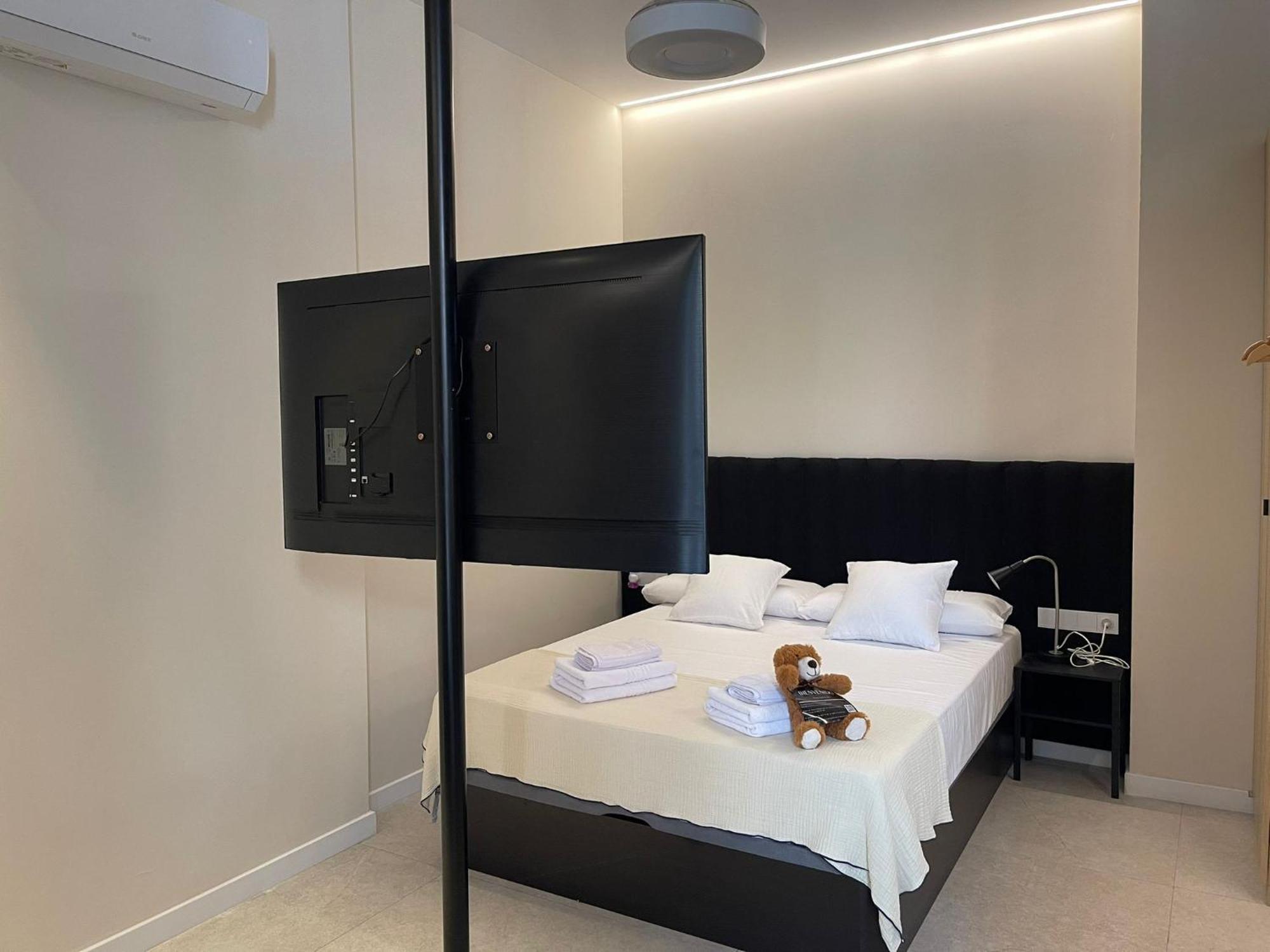 Osito Hub - Campoamor Valencia Eksteriør billede