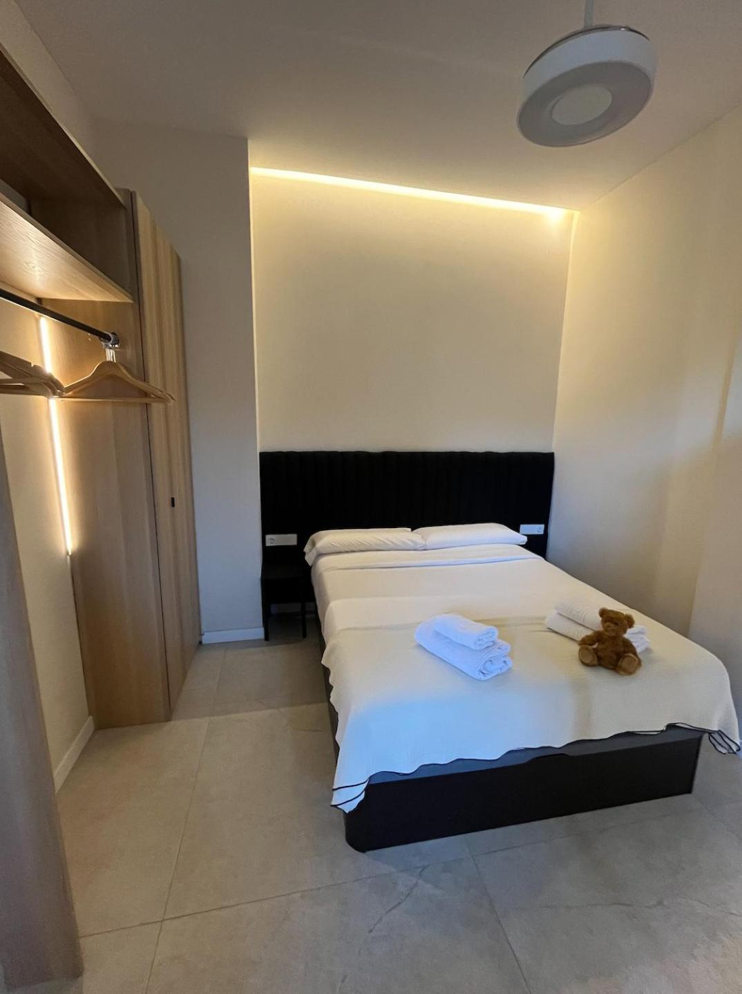 Osito Hub - Campoamor Valencia Eksteriør billede